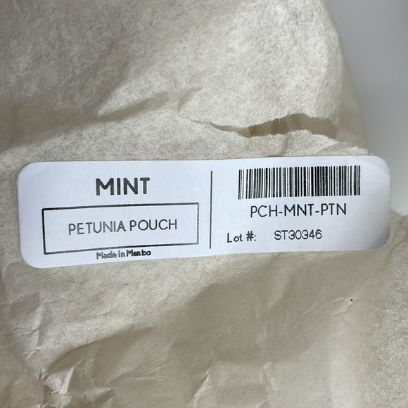 Portland leather petunia pouch new with tag mint color - Picture 3 of 4